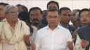 বাবার কবরে শ্রদ্ধা নিবেদন করলেন তারেক রহমান