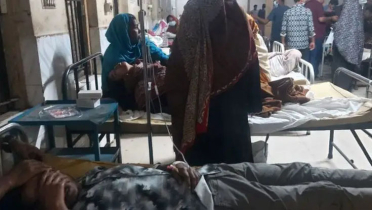 কারখানার ইফতার খেয়ে অসুস্থ শতাধিক শ্রমিক