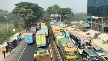 ঢাকা-চট্টগ্রাম মহাসড়কে ৩৫ কিলোমিটার যানজট