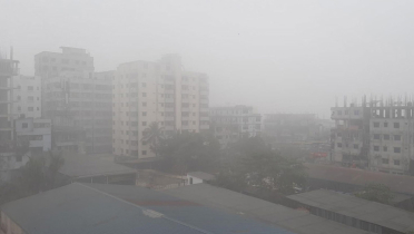 কুয়াশাচ্ছন্ন রাজধানীতে শীতের দাপট