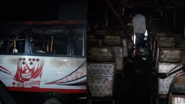 সড়কে পার্কিং করা বাসে আগুন