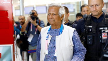 দেশের পথে প্রধান উপদেষ্টা