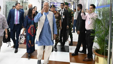 দেশের পথে প্রধান উপদেষ্টা