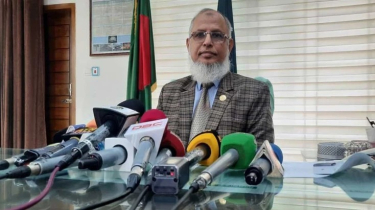 ‘গণভোটের বিষয়টি এখনো নির্বাচন কমিশনের নজরে আসেনি’ ‘গণভোটের বিষয়টি এখনো নির্বাচন কমিশনের নজরে আসেনি’