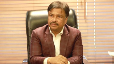 ফারুক আহমেদের অপসারণ, ষড়যন্ত্র না ক্যু?