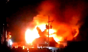 টঙ্গির গোডাউনে আগুন, ৪ দগ্ধ ফায়ার ফাইটার হাসপাতালে