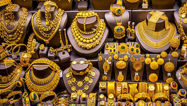 একদিনের ব্যবধানে স্বর্ণের দামে বড় উত্থান, ভরিতে কত বাড়ল?