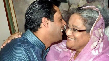 যুক্তরাষ্ট্রের পাসপোর্ট নিয়ে ভারতে জয়