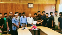 বাকসুর পূর্ণাঙ্গ তফসিল ঘোষণার দাবিতে উপাচার্যের কাছে স্মারকলিপি