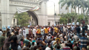 নগরভবনের প্রধান ফটক বন্ধ করল ইশরাক সমর্থকরা