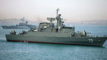 ডুবতে থাকা ইরানি যুদ্ধজাহাজ থেকে ৩০ নাবিক উদ্ধার