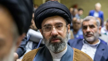 মোজতবা খামেনিকে নিয়ে ইরানের নতুন বার্তা