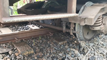 নীলসাগর এক্সপ্রেসের ৭টি বগি লাইনচ্যুত; হতাহতের সংখ্যা