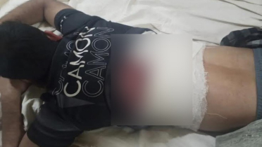 ব্যবসায়ীকে গুলি করে মোটরসাইকেল ছিনতাই