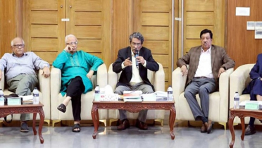 প্রধানমন্ত্রী হতে পার‌বেন না দলীয় প্রধান: ঐকমত্য কমিশন