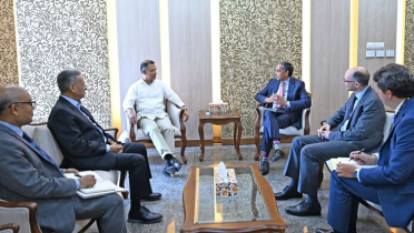 প্রধানমন্ত্রীর সঙ্গে আইএমএফ পরিচালকের বৈঠক