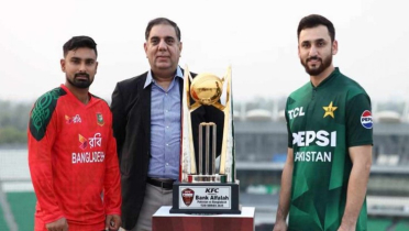 রাতে মুখোমুখি হচ্ছে বাংলাদেশ-পাকিস্তান