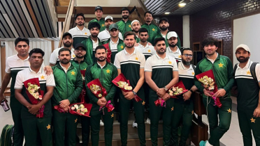 সিরিজ খেলতে ঢাকায় পাকিস্তান দল