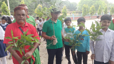 পঞ্চগড়ে ৬ শতাধিক শিশুর হাতে ‘আগামীর ছায়া’