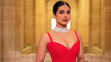 নিরাপত্তা নিয়ে দুশ্চিন্তায় প্রিয়াঙ্কা চোপড়া নিরাপত্তা নিয়ে দুশ্চিন্তায় প্রিয়াঙ্কা চোপড়া