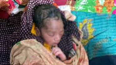 পুত্র সন্তানের জন্ম দিলেন বিধবা