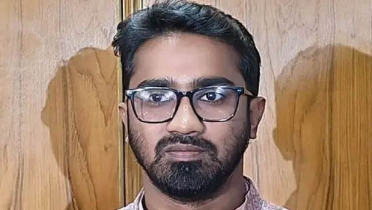 অল্পের জন্য প্রাণে বাঁচলেন রাশেদ খান