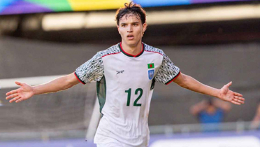 নেপালের বিপক্ষেও জোড়া গোল চান সুলিভান নেপালের বিপক্ষেও জোড়া গোল চান সুলিভান