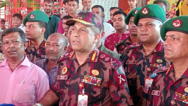 পূজামণ্ডপ পরিদর্শন বিজিবি মহাপরিচালকের