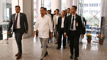 দাফতরিক কাজে যোগ দিলেন প্রধানমন্ত্রী