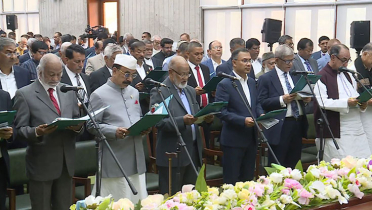 শপথ নিলেন বিএনপির নবনির্বাচিত এমপিরা শপথ নিলেন বিএনপির নবনির্বাচিত এমপিরা