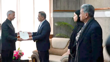 তারেক রহমানের কাছে শোকবার্তা হস্তান্তর ভারতের পররাষ্ট্রমন্ত্রীর