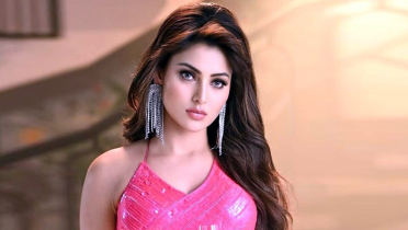 মন ভালো নেই বলি অভিনেত্রী উর্বশীর