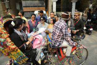 ভোট প্রার্থনা শুরু