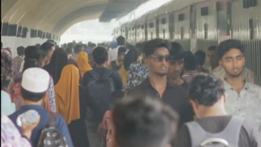 রাজধানীতে ফিরছে কর্মজীবী মানুষ