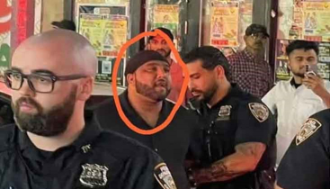 আখতারকে ডিম নিক্ষেপকারী আ.লীগ কর্মী আটক