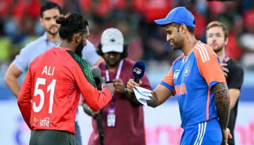 টসে জিতে ভারতকে ব্যাটিংয়ে পাঠাল বাংলাদেশ