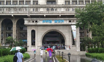 ‘মেয়র’ ইশরাকের মেয়াদ শেষ, নগর ভবনে এখনও তালা