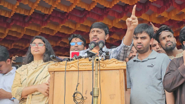 হ্যান্ডেল করতে না পারলে অস্ত্র আনলেন কেন, ১০ ট্রাক অস্ত্র প্রসঙ্গে নাসীরুদ্দীন
