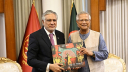 প্রধান উপদেষ্টার সঙ্গে পাক উপ-প্রধানমন্ত্রীর সাক্ষাৎ