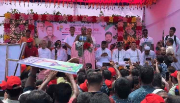 মঞ্চের সামনে বসা নিয়ে বিএনপির দুপক্ষের সংঘর্ষ
