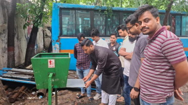 পরিত্যক্ত ডাস্টবিন সংস্কার করলেন জবি ছাত্রদল নেতা