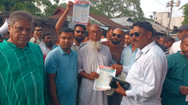 বিএনপির ৩১ দফা প্রচারে ইসলামপুরে লিফলেট বিতরণ