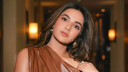 ‘হঠাৎ দরজা বন্ধ করে দেন পরিচালক’