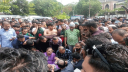দাবি আদায়ে সড়ক অবরোধ জবি শিক্ষক-শিক্ষার্থীদের
