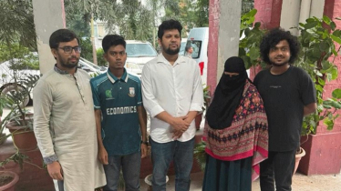 উপদেষ্টাকে বোতল ছোঁড়া সেই শিক্ষার্থীকে পরিবারের কাছে হস্তান্তর