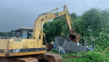 কালীগঞ্জে ১৫৫টি অবৈধ ঘরবাড়ি উচ্ছেদ