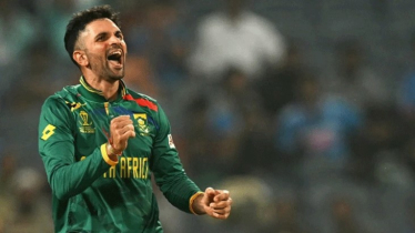 অস্ট্রেলিয়াকে কাঁদিয়ে আবারও ওয়ানডে র‍্যাংকিংয়ে  শীর্ষে মহারাজ