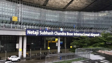 কলকাতা বিমানবন্দরে গ্লাস ভাঙচুরের চেষ্টা, বাংলাদেশি যাত্রী আটক