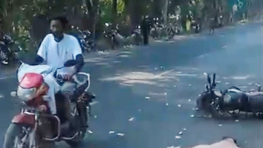 কার্ভাডভ্যানের চাপায় দুই পুলিশ কর্মকর্তা নিহত কার্ভাডভ্যানের চাপায় দুই পুলিশ কর্মকর্তা নিহত