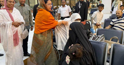 শাহজালাল বিমানবন্দরে রাত কাটাচ্ছেন যাত্রীরা